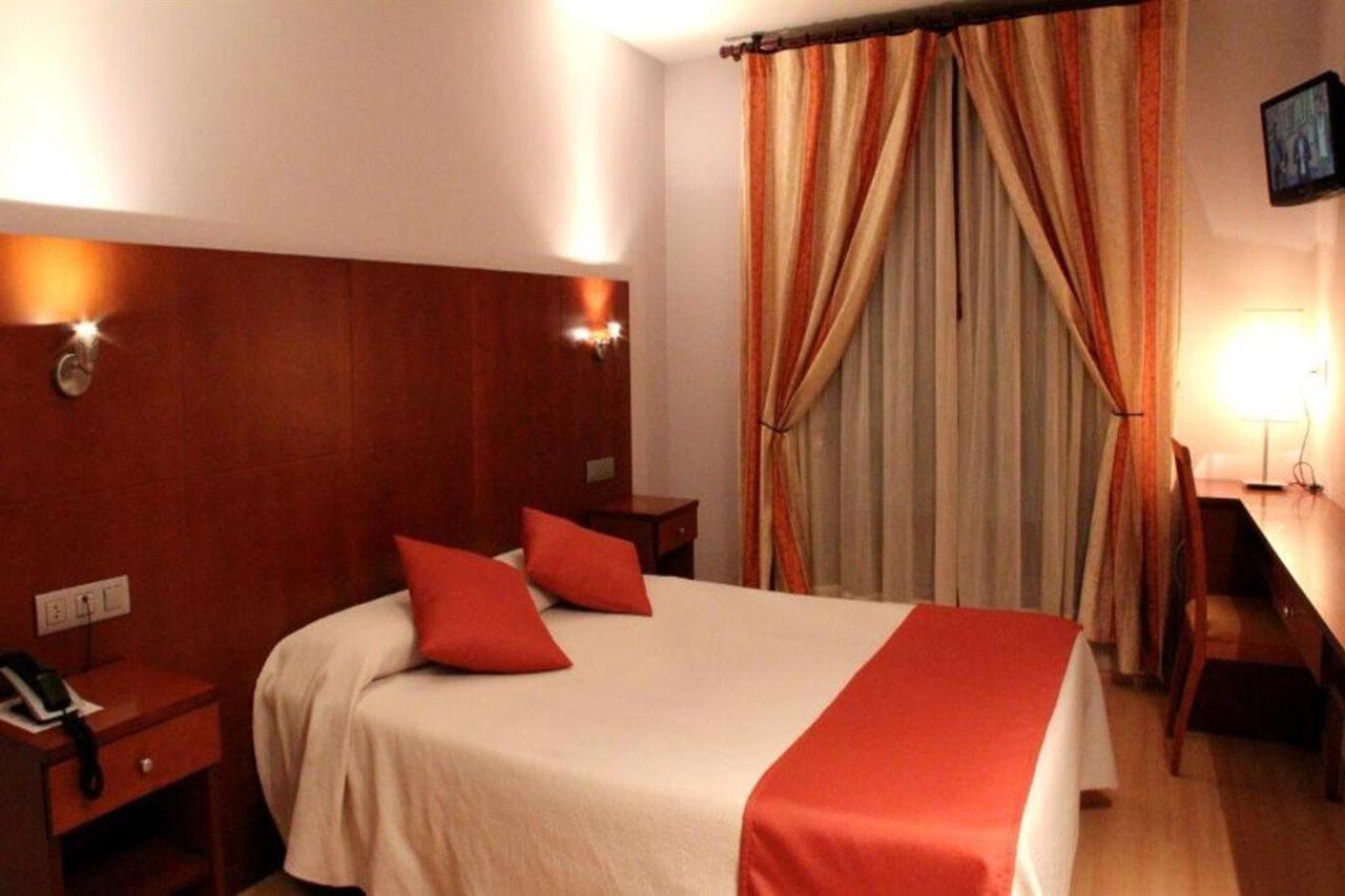 ז'אקה Hotel Jaques מראה חיצוני תמונה